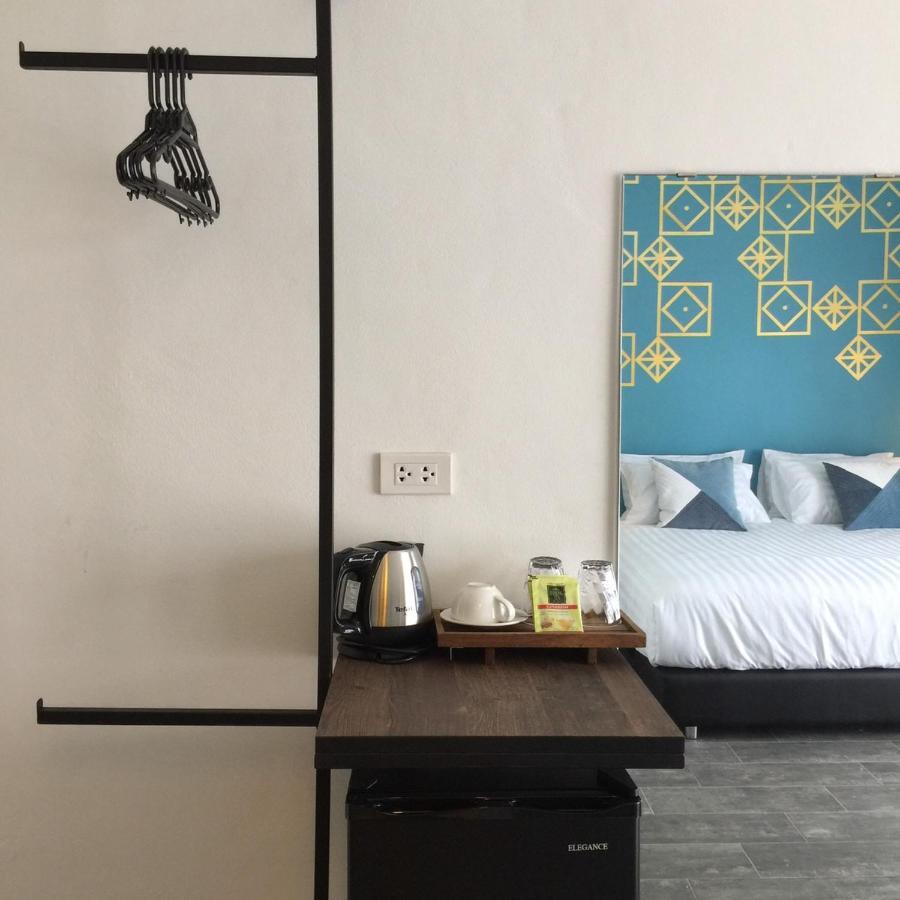 מלון האט יאי Goodnight Poshtel + Free Netflix מראה חיצוני תמונה