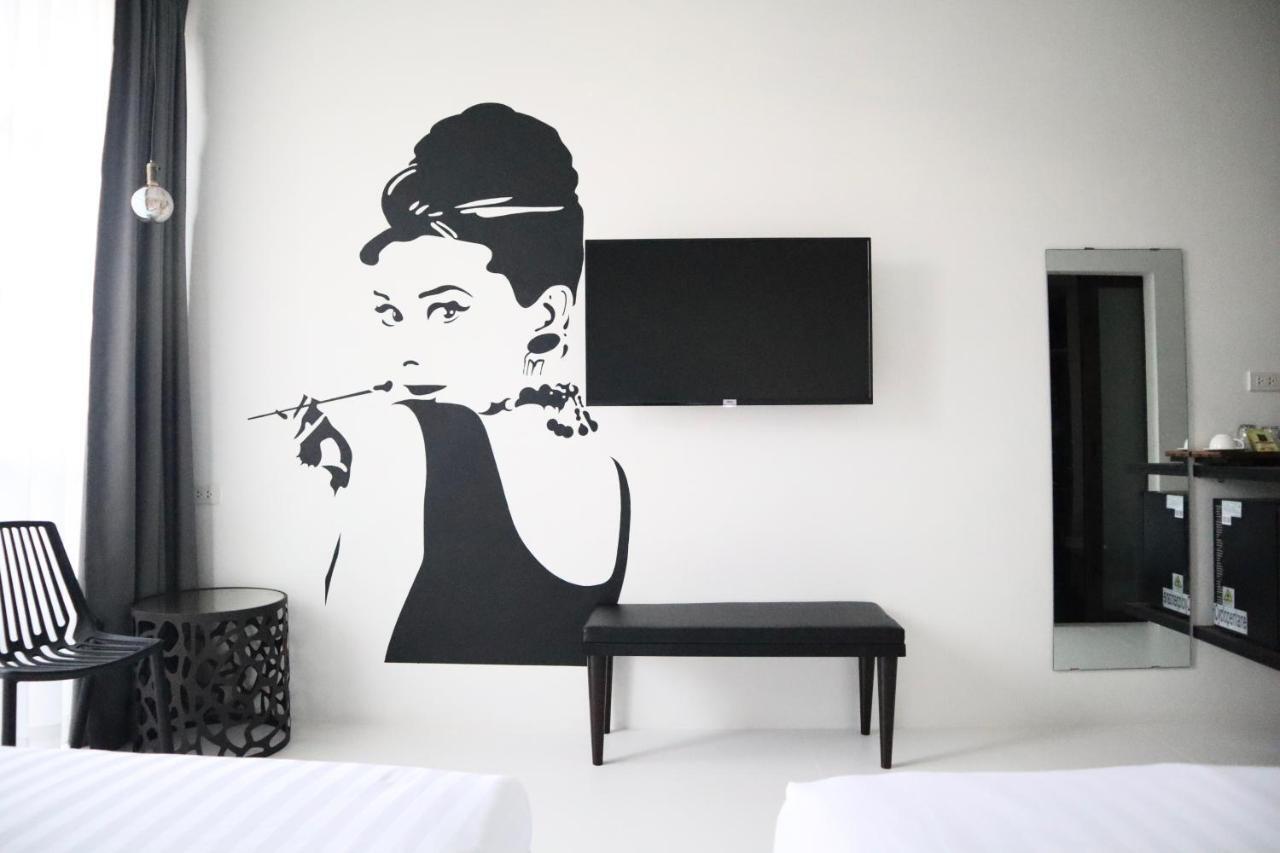 מלון האט יאי Goodnight Poshtel + Free Netflix מראה חיצוני תמונה